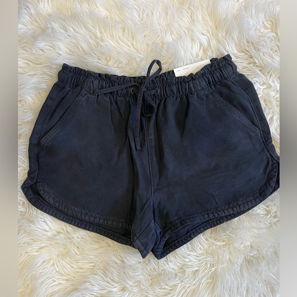 America Eagle women’s shorts
